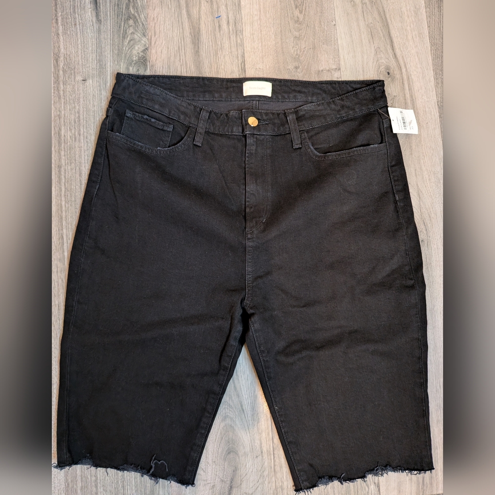 Favorite Daughter Black Jean Shorts Size 33 NWT - Picture 1 of 4